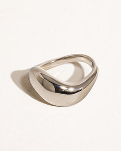Erin 18k Classic Wavy Band - Silver