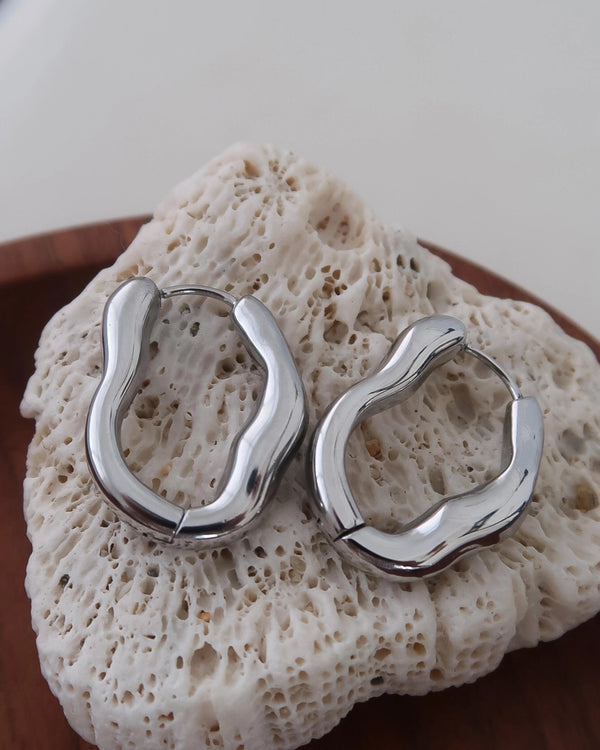 The Wave Hoop - Gold or Silver
