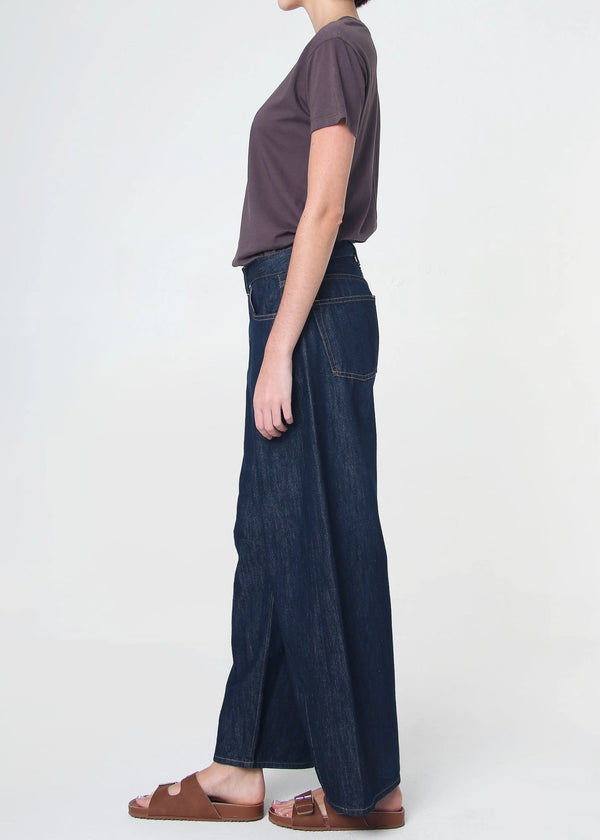 Kallie Relaxed Curve Denim