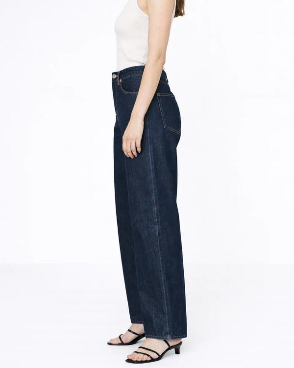 Kallie Relaxed Curve Denim