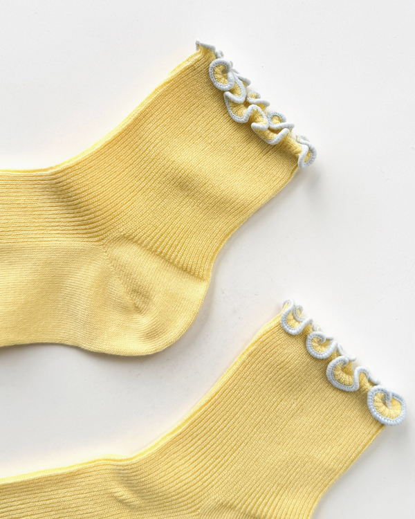 The Petite Ruffled Modal Socks