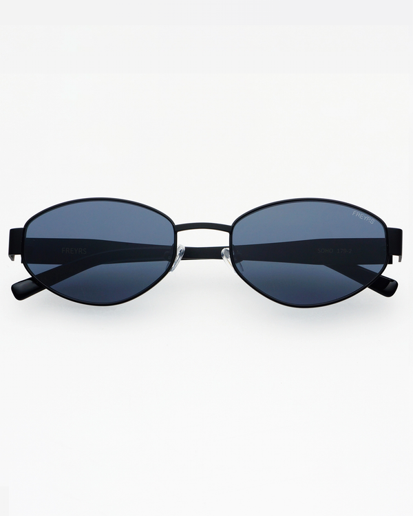 Soho Oval Sunglasses - Black